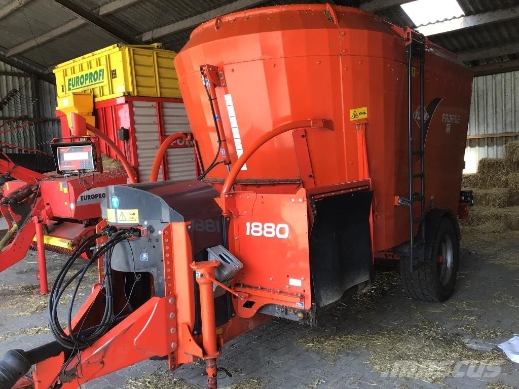 Kuhn Profile 1880 ملقمات خلاط