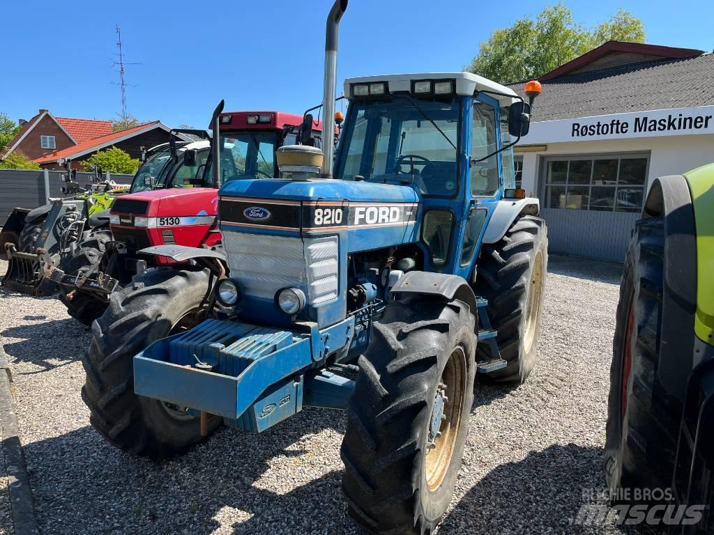 Ford 8210 Force III الجرارات