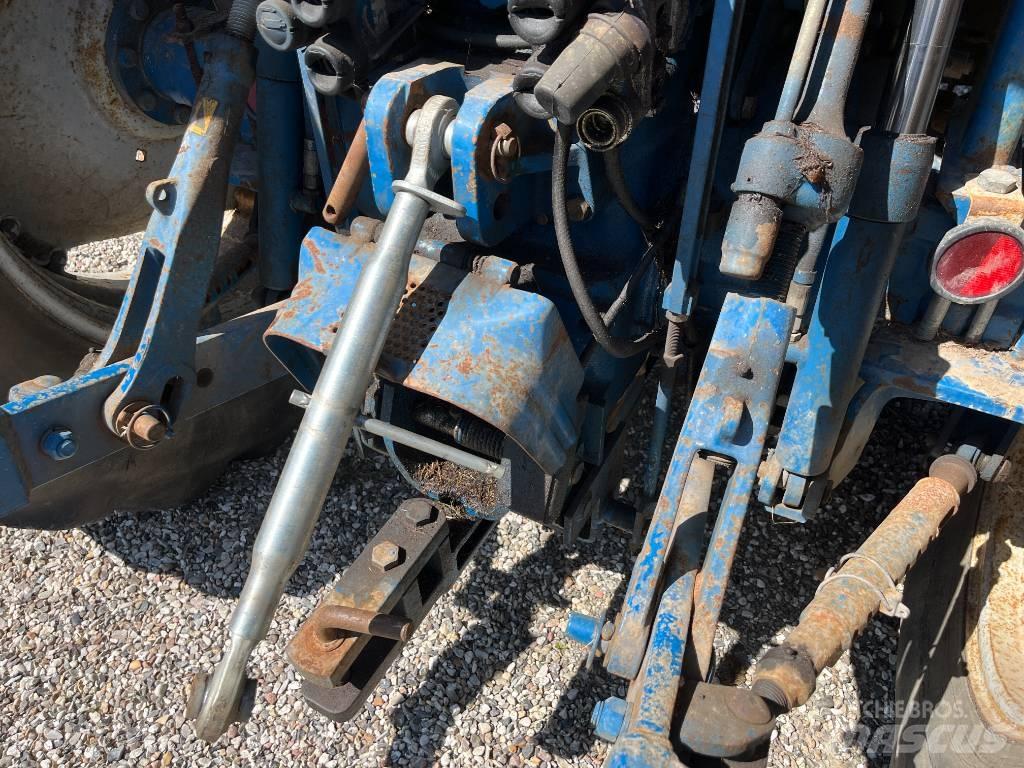Ford 8210 Force III الجرارات