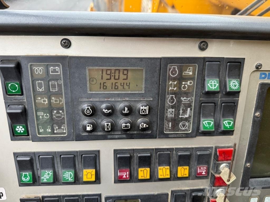 Terex Demag AC 100 رافعات الطرق الوعرة