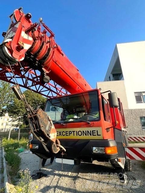 Liebherr LTM 1030-2 رافعات الطرق الوعرة