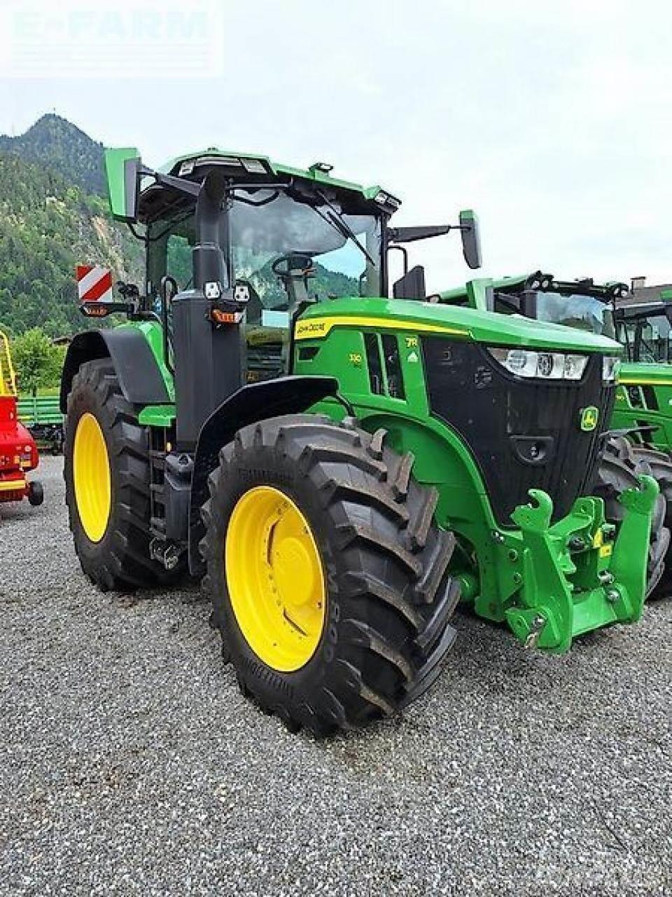 John Deere 7r 330 الجرارات