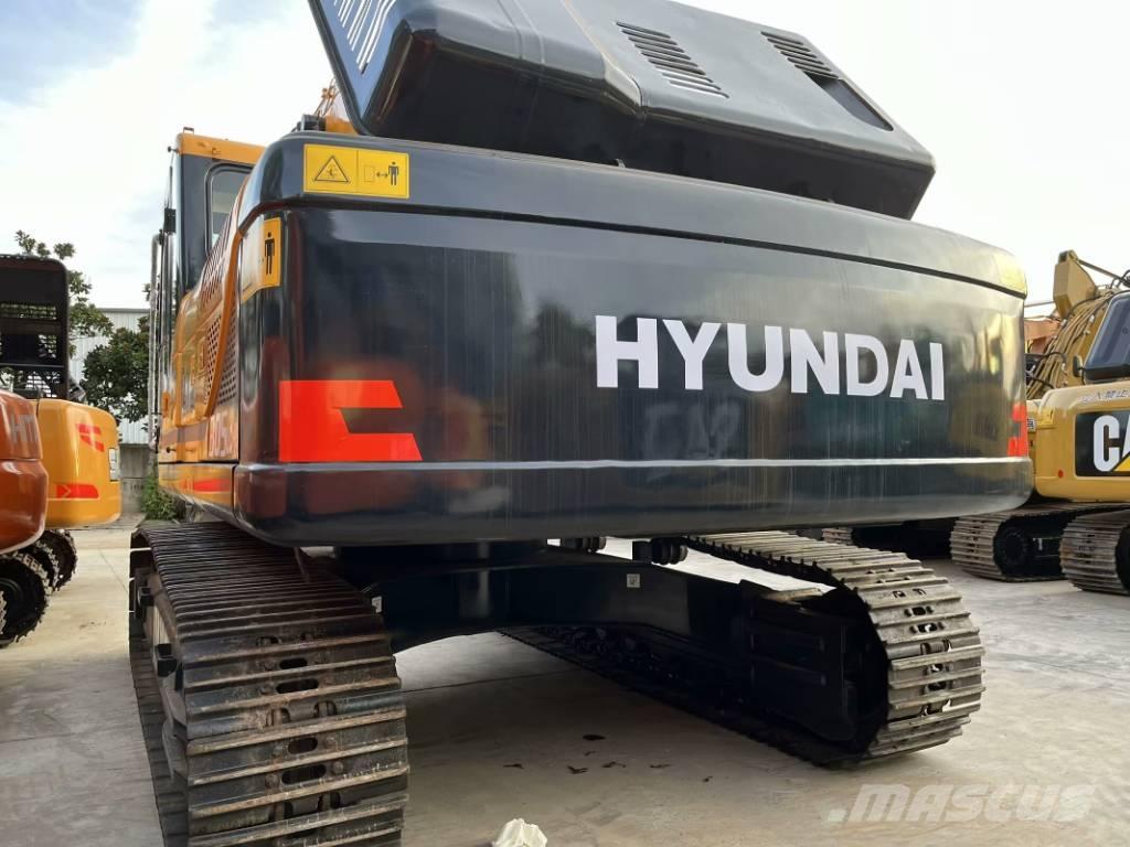 Hyundai 305 LC-9T حفارات زحافة