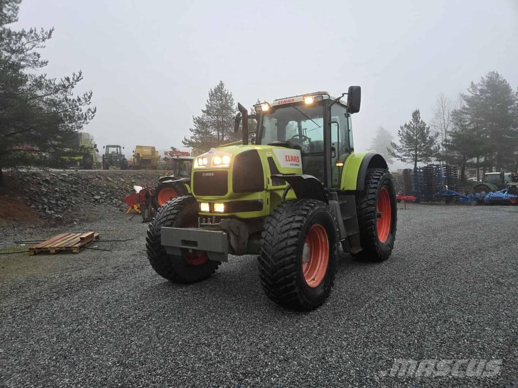 CLAAS Atles 946 RZ الجرارات
