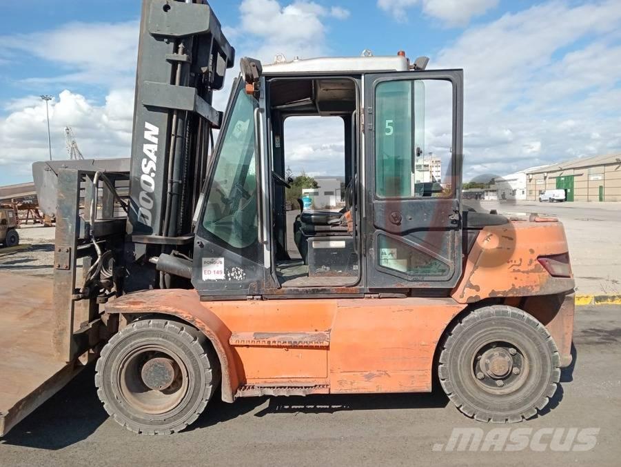 Doosan D 70 S-7 شاحنات الديزل