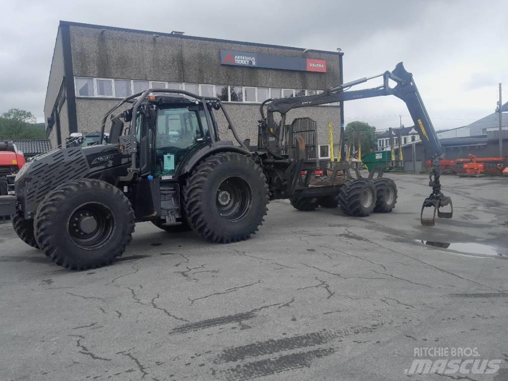 Valtra T 175 ED جرارات التحريج