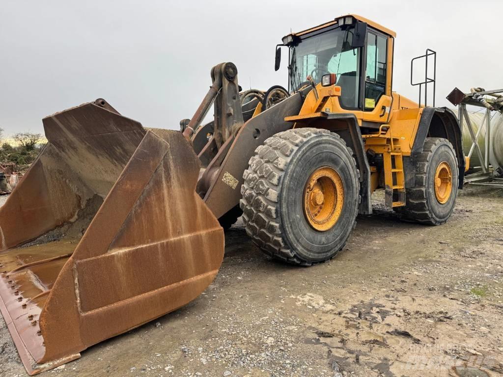 Volvo L 180 F لوادر بعجل