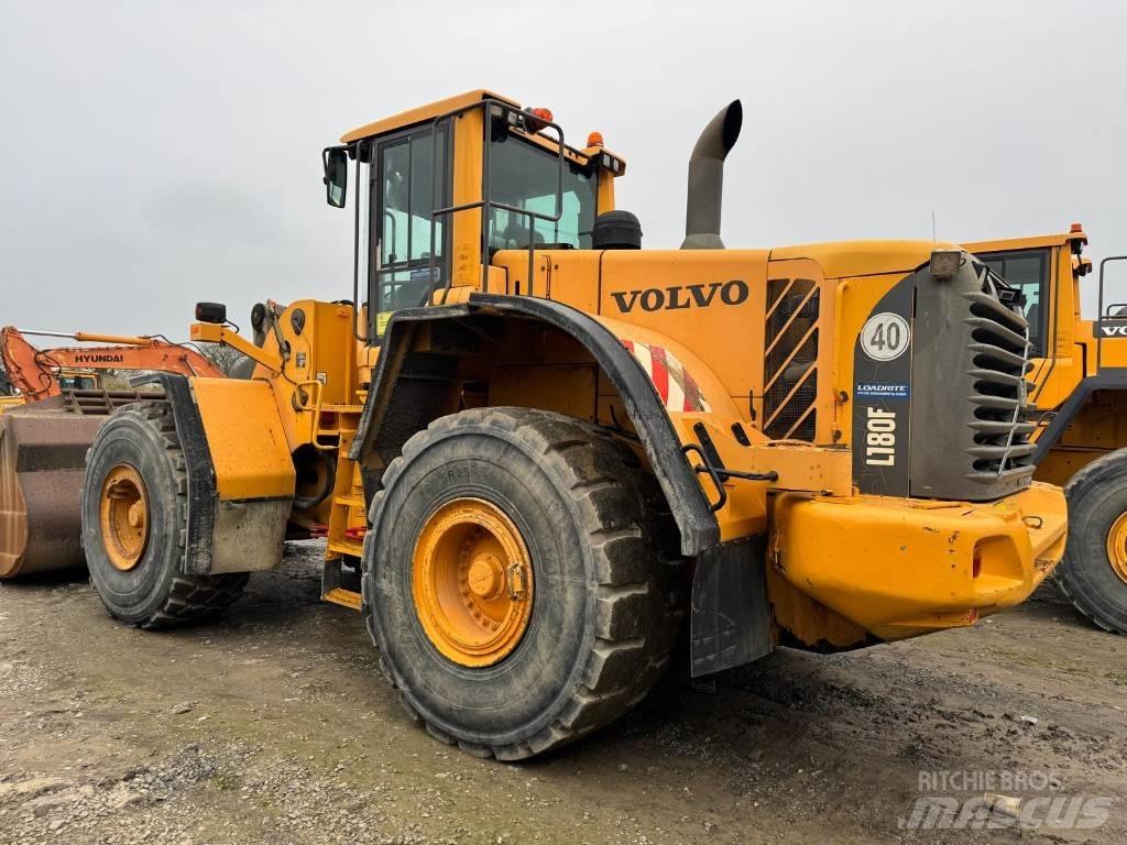 Volvo L 180 F لوادر بعجل