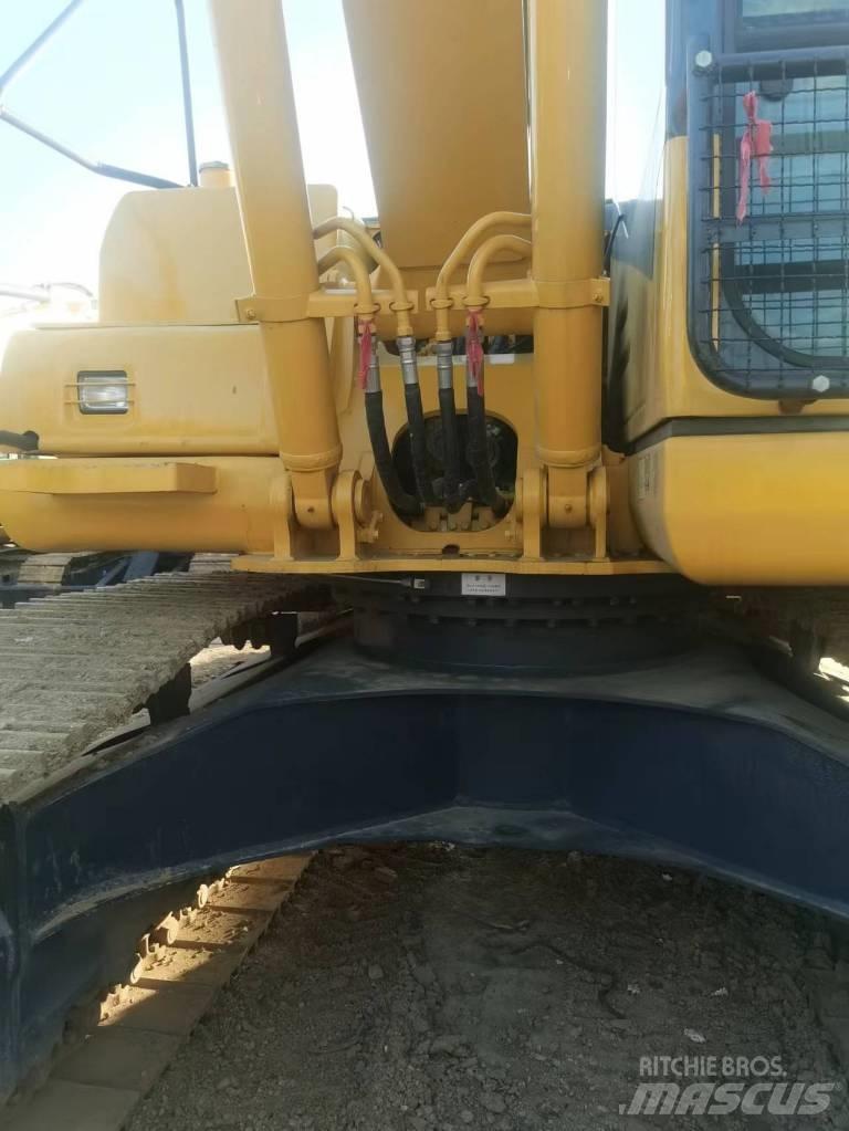 Komatsu PC 160 LC-7 حفارات زحافة