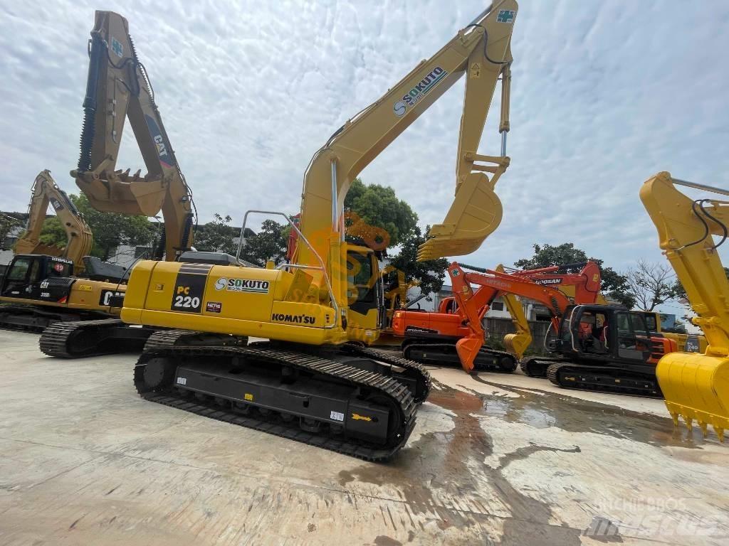 Komatsu PC 220-7 حفارات زحافة
