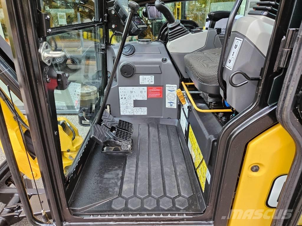 CAT 301.8 حفارات صغيرة أقل من 7 طن (حفارات صغيرة)