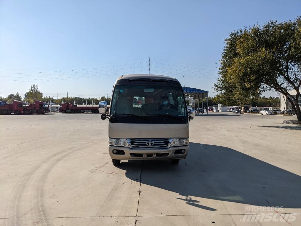 Toyota Coaster حافلة داخل المدينة