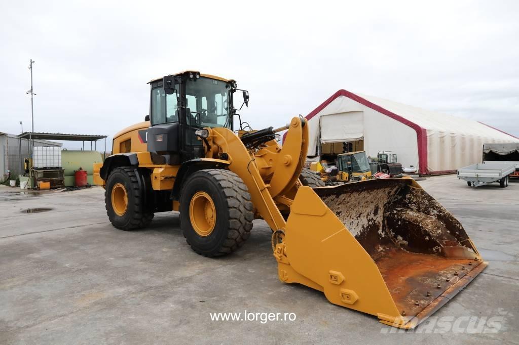 CAT 938 M لوادر بعجل