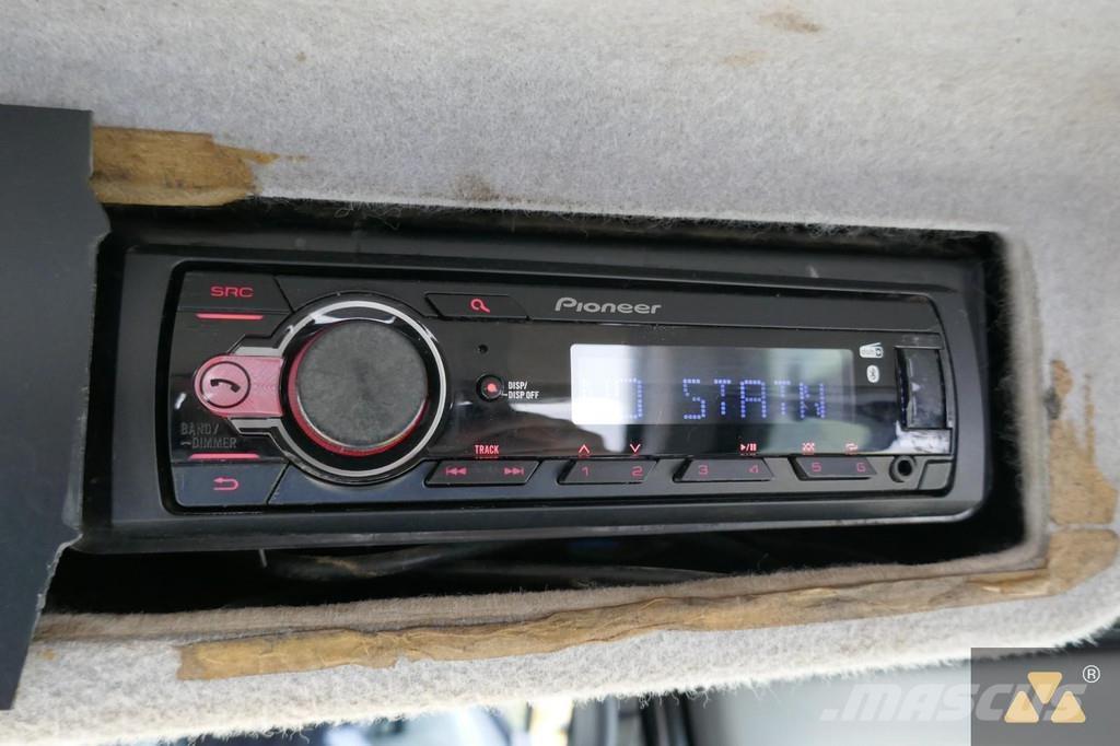 CAT D6T LGP بلدوزرات مجنزرة