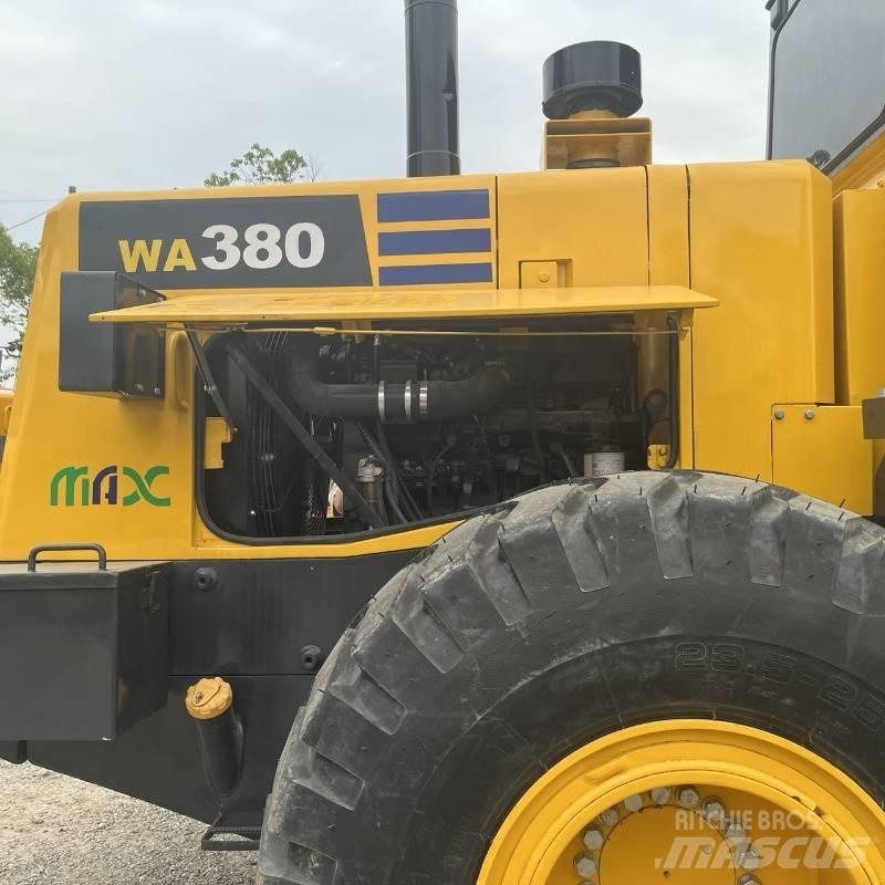 Komatsu WA 380 لوادر بعجل