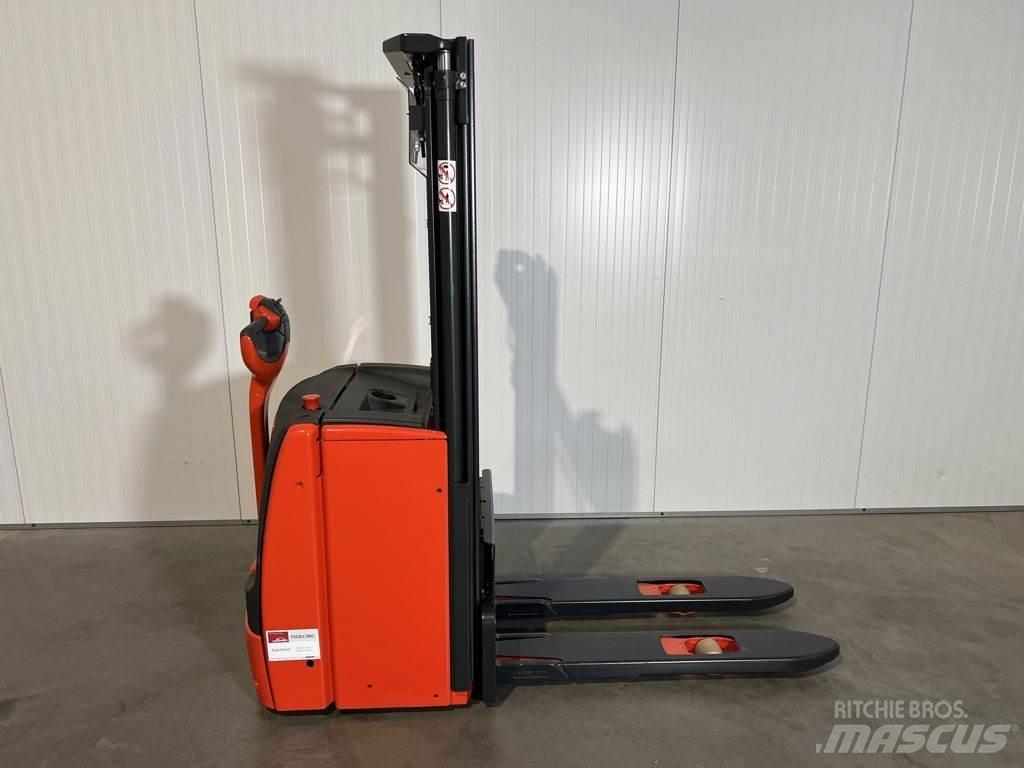 Linde L14 معدات التكديس الجوالة