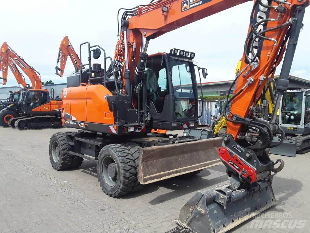 Doosan DX 165 W-5 حفارات بعجل