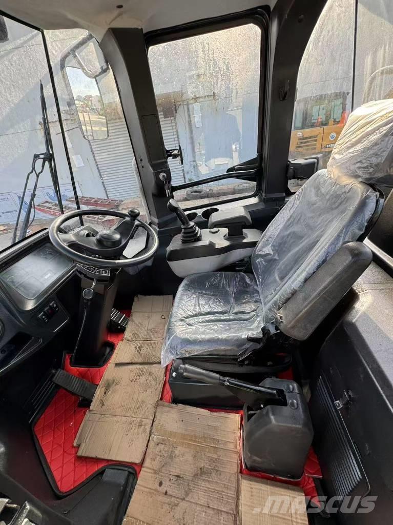 LiuGong CLG 856 H لوادر بعجل