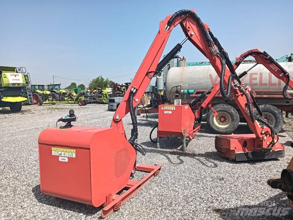 Maschio LARA 850 T حصادات الأعلاف