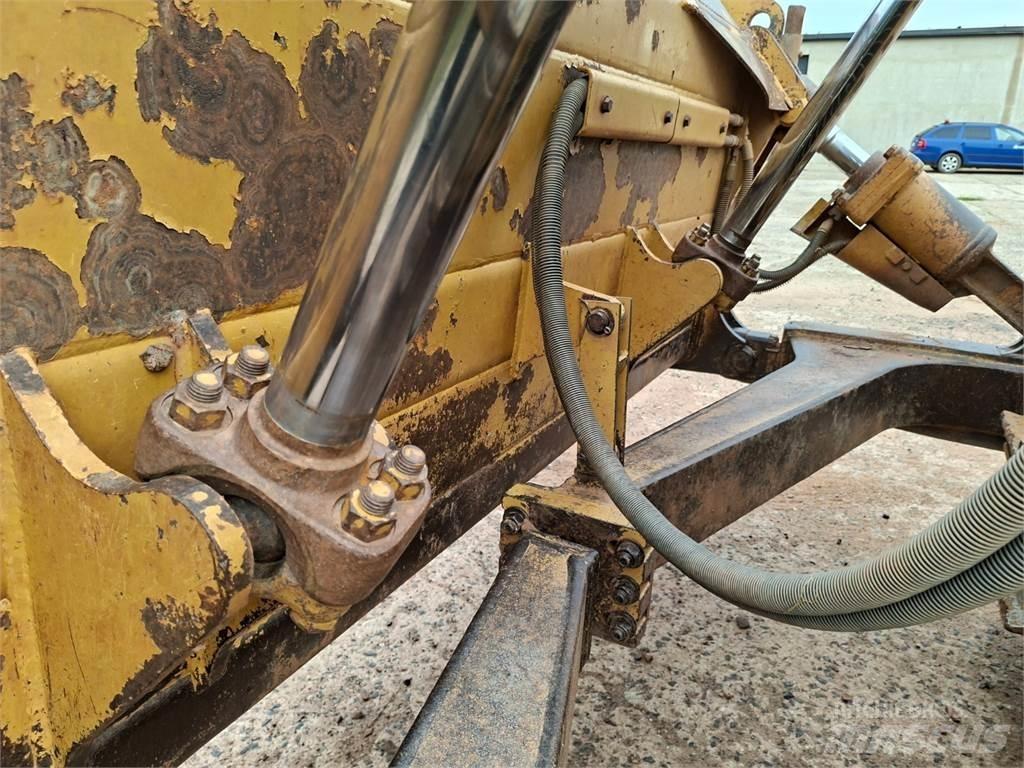 CAT D6R XL أخرى