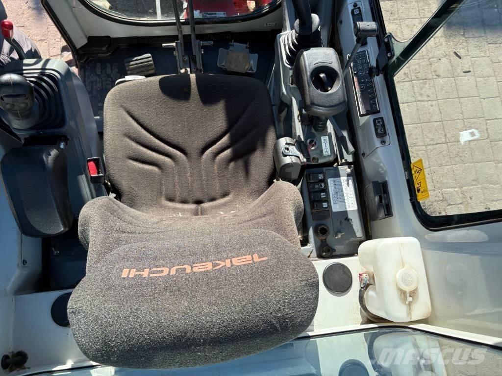 Takeuchi TB 225 حفارات صغيرة أقل من 7 طن (حفارات صغيرة)