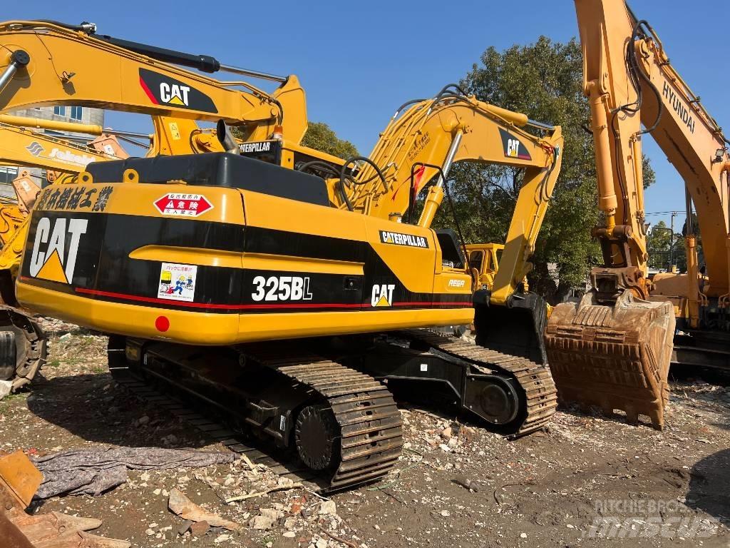 CAT 325 B حفارات زحافة