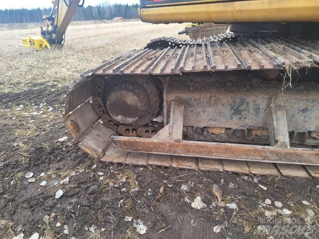 CAT 317 حفارات زحافة