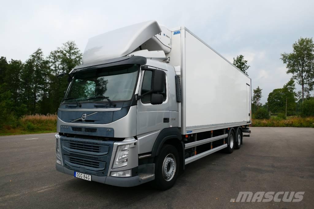 Volvo Fm330 6x2*4 شاحنات بدرجة حرارة قابلة للضبط