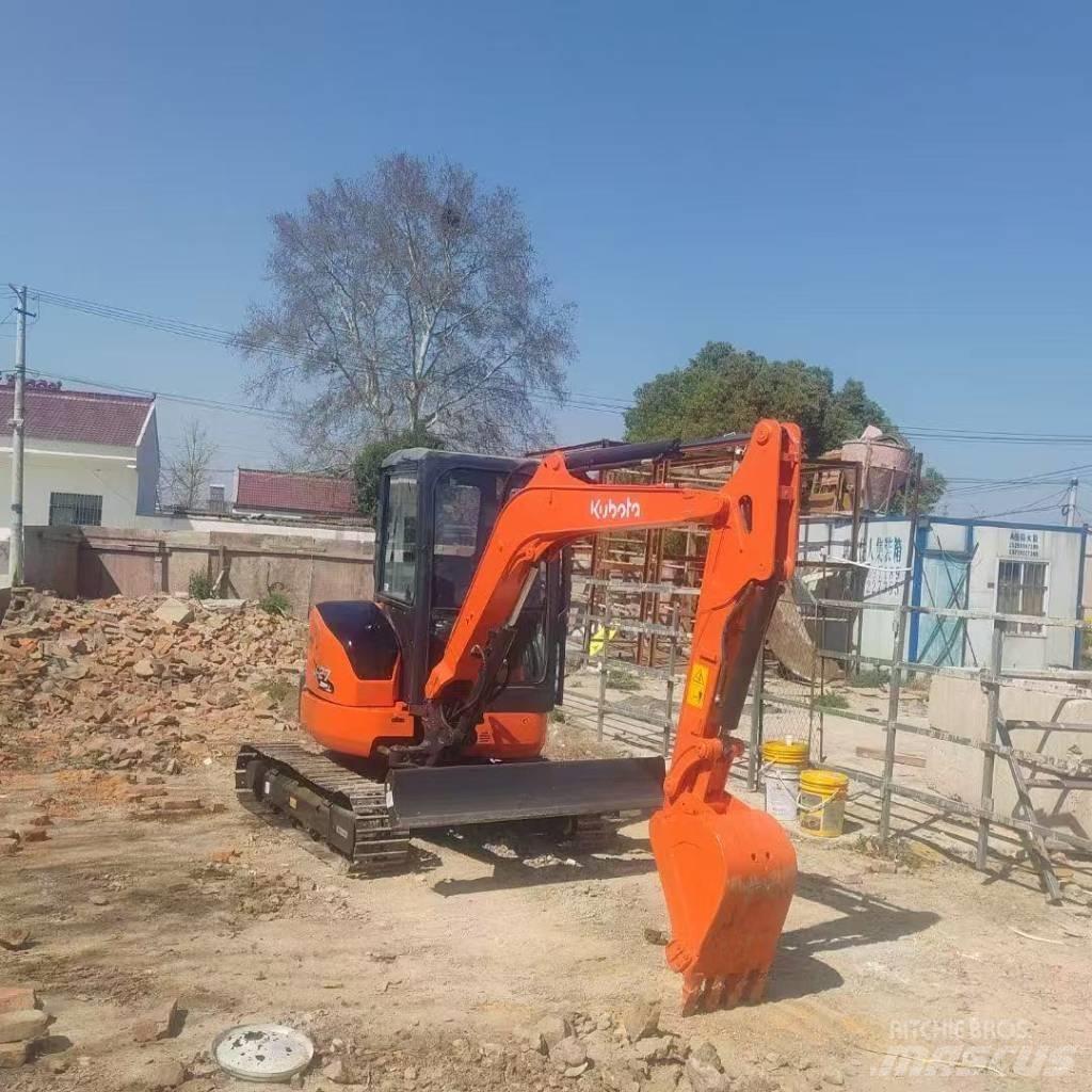 Kubota U 27-4 حفارات صغيرة أقل من 7 طن (حفارات صغيرة)