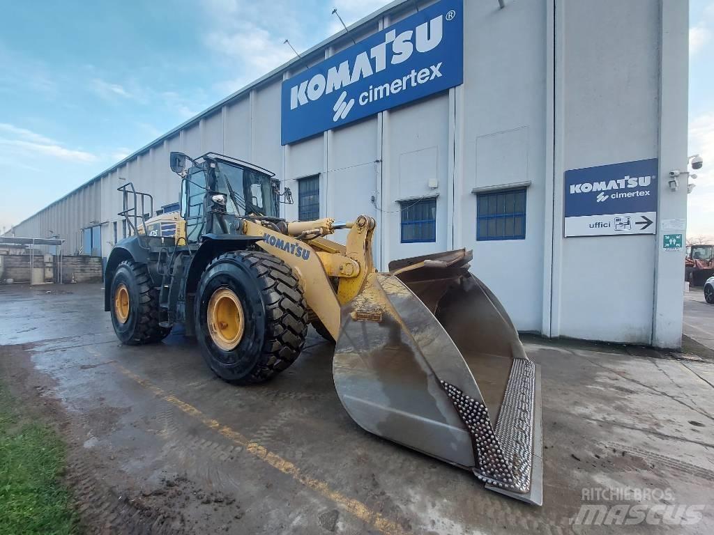 Komatsu WA475 لوادر بعجل