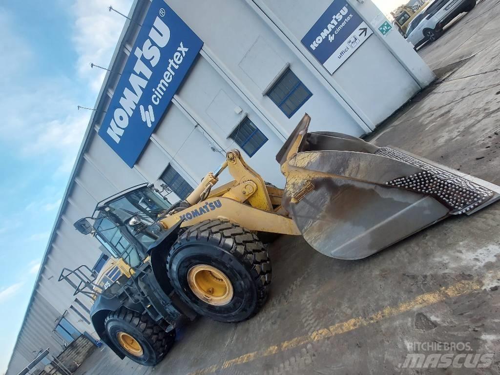 Komatsu WA475 لوادر بعجل