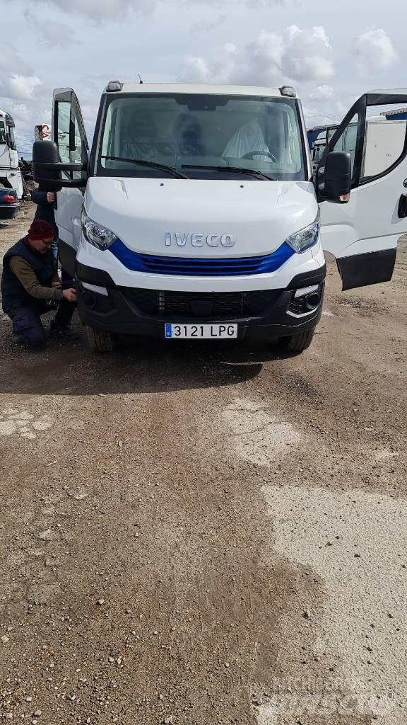 Iveco Daily 70C14GNC طاردات
