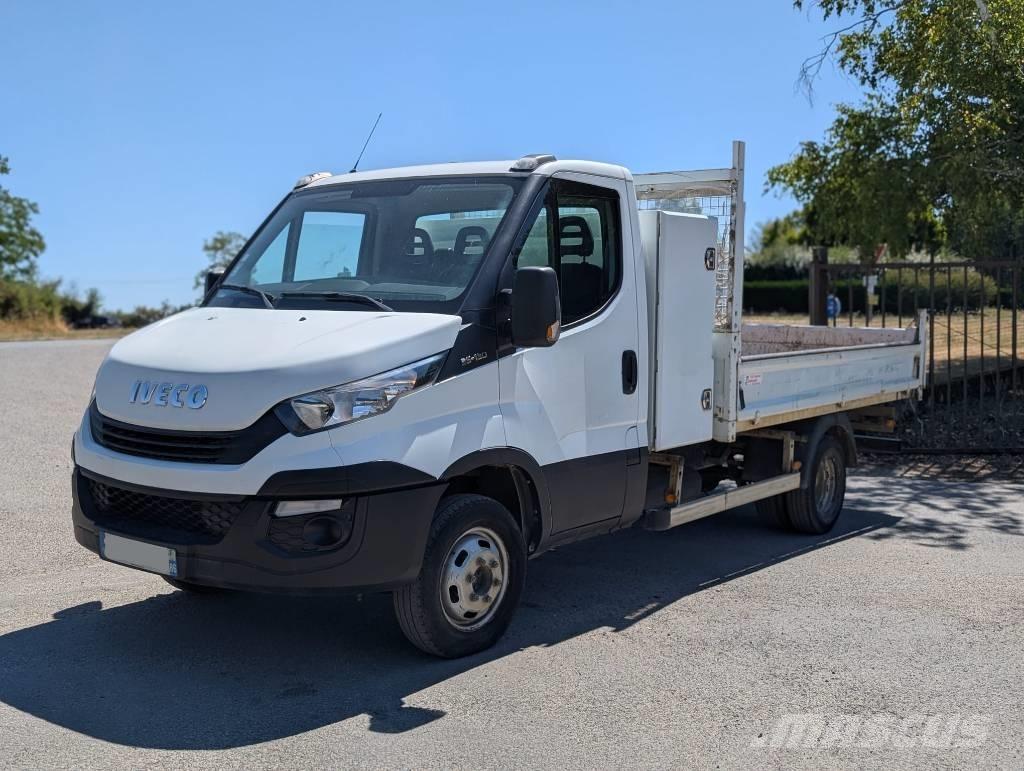 Iveco 35-12 شاحنات خفيفة/مفصلية الجوانب