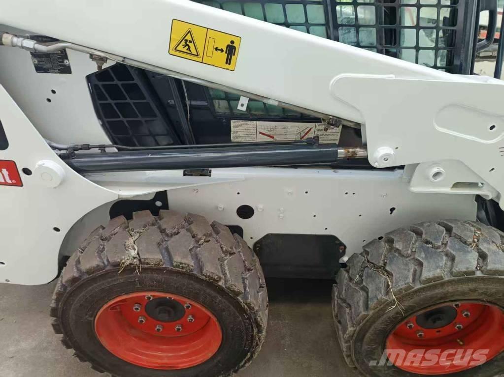Bobcat S 160 لوادر انزلاقية التوجيه