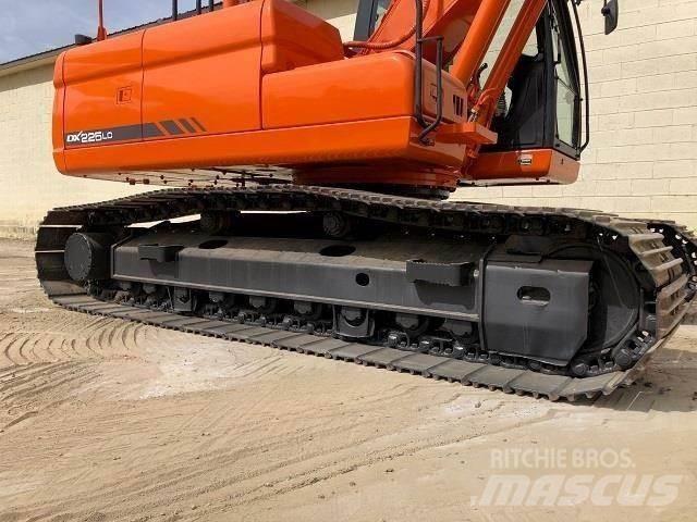 Doosan DX 225 حفارات زحافة
