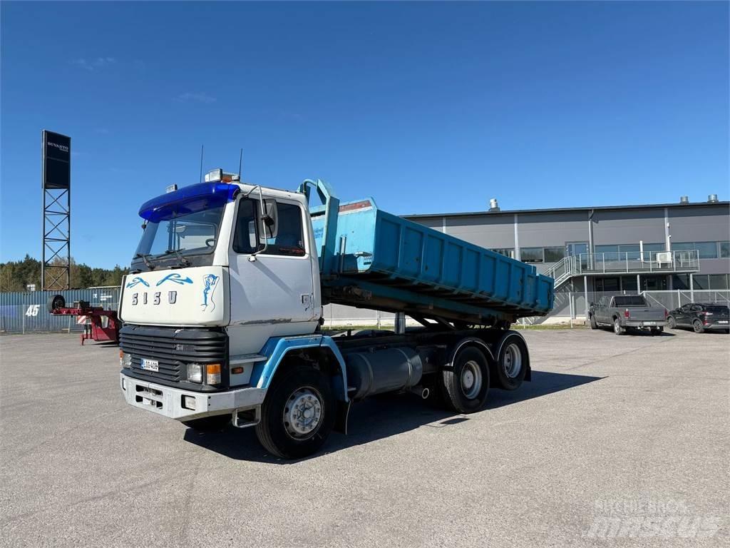 Sisu SM300 6x2 شاحنات قابلة للفك
