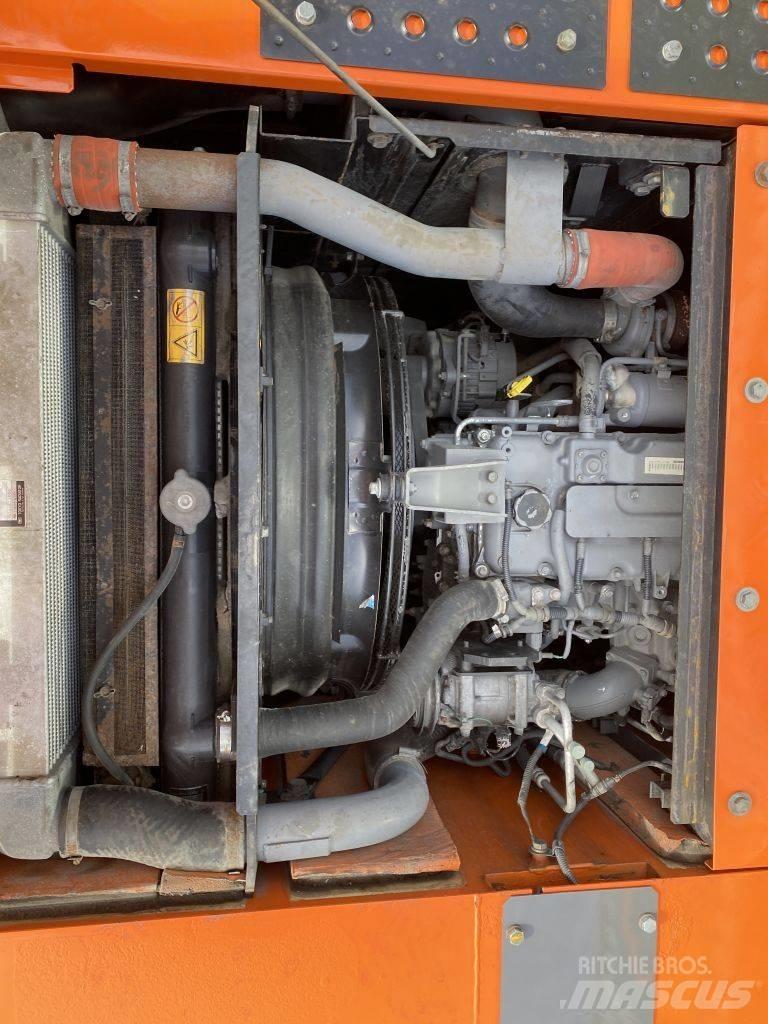 Hitachi ZX 140 W-3 حفارات بعجل
