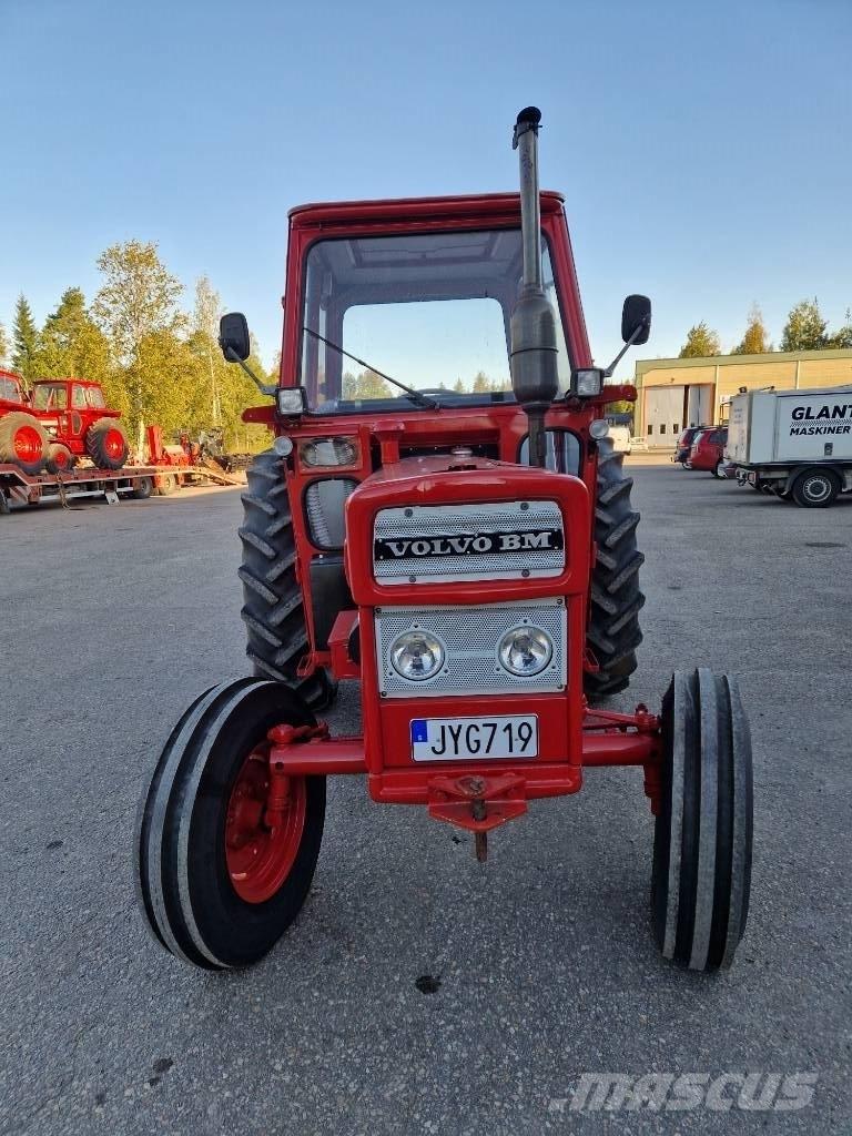 Volvo BM 430 الجرارات