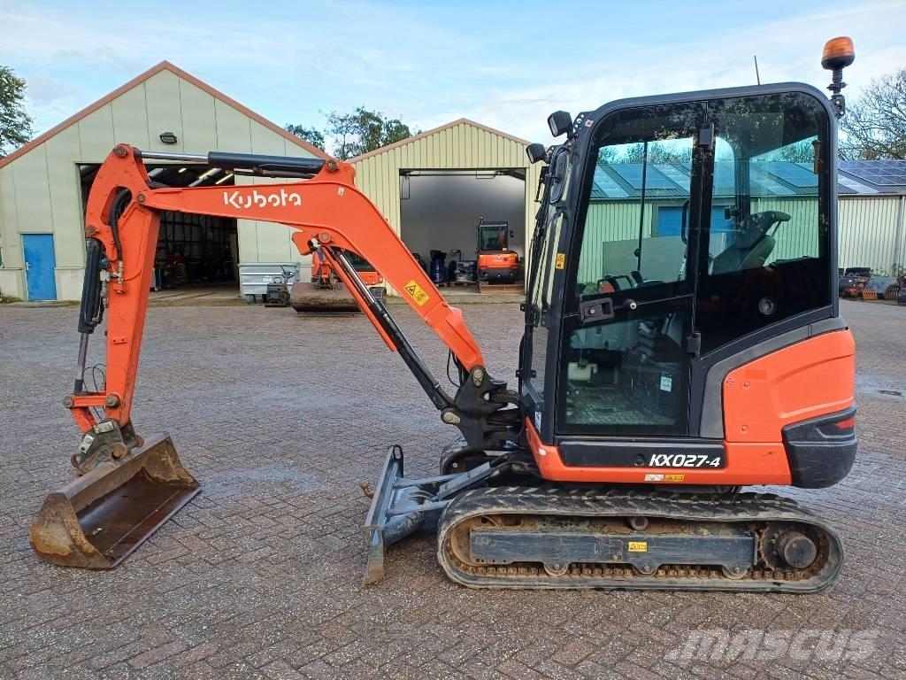 Kubota KX027-4 حفارات صغيرة أقل من 7 طن (حفارات صغيرة)
