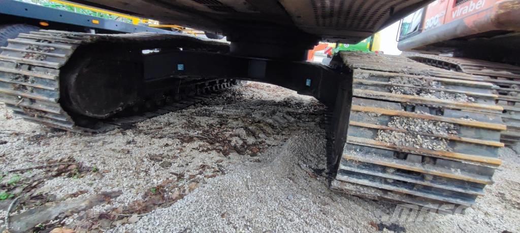 Hitachi ZX210LC-5 حفارات زحافة