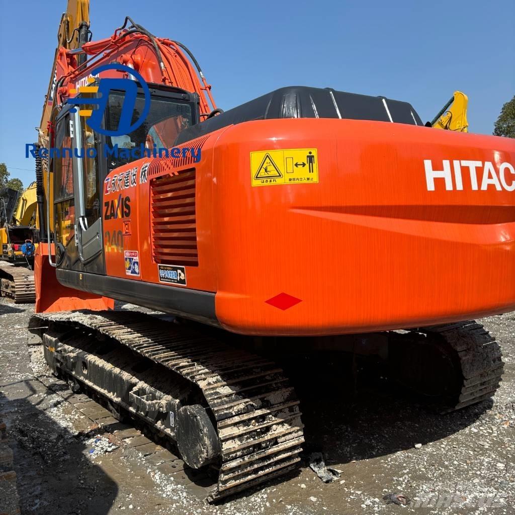 Hitachi ZX 240-3 حفارات زحافة