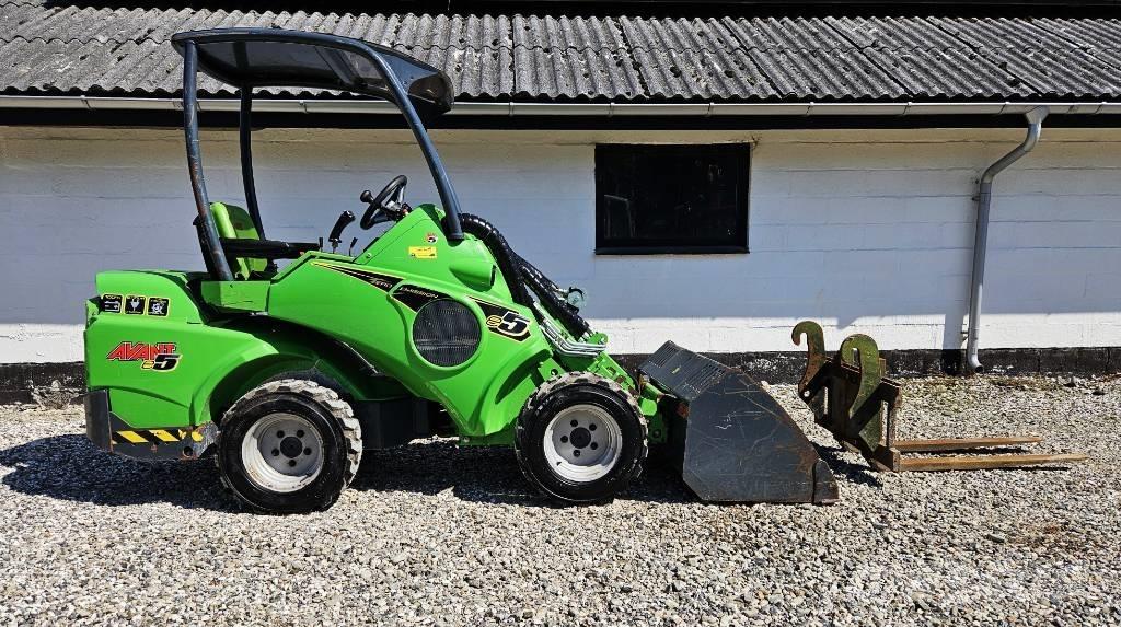 Avant E 5 لوادر صغيرة