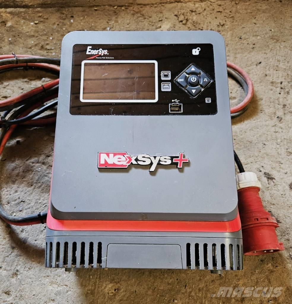 Avant E 5 لوادر صغيرة