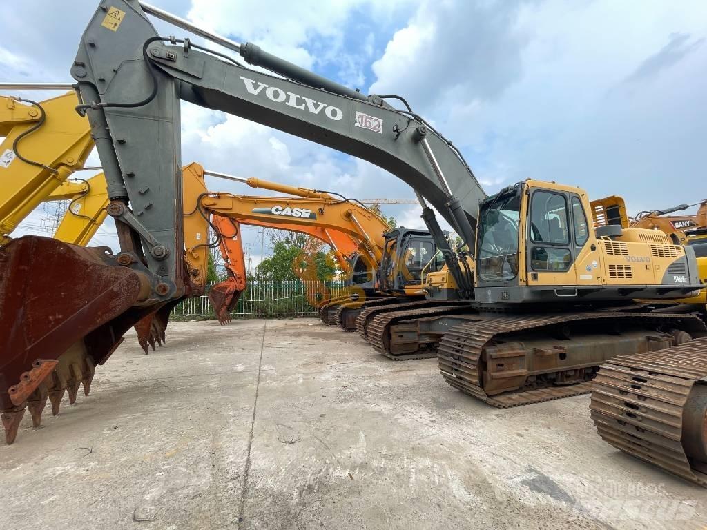 Volvo EC 460D حفارات زحافة