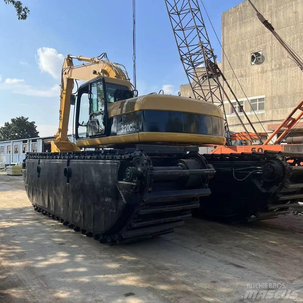 CAT 320 C الحفارات البرمائية