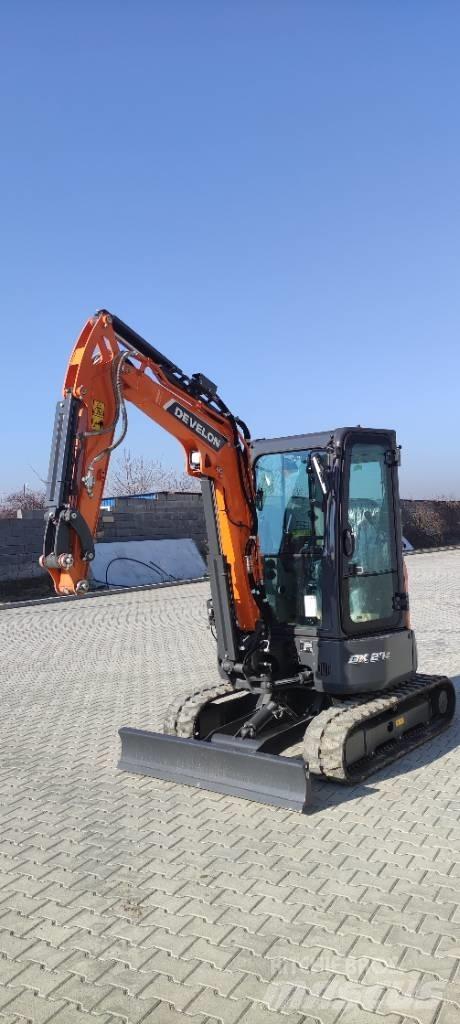 Develon DX 27 Z-7 حفارات صغيرة أقل من 7 طن (حفارات صغيرة)