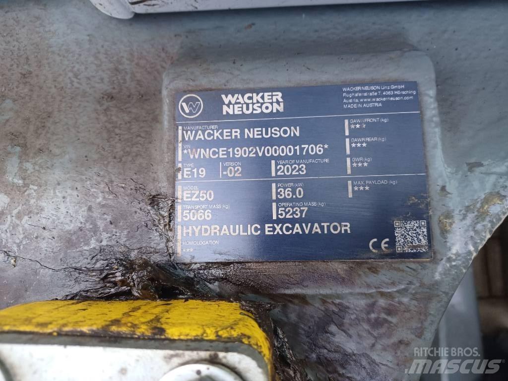 Wacker Neuson EZ50 حفارات زحافة