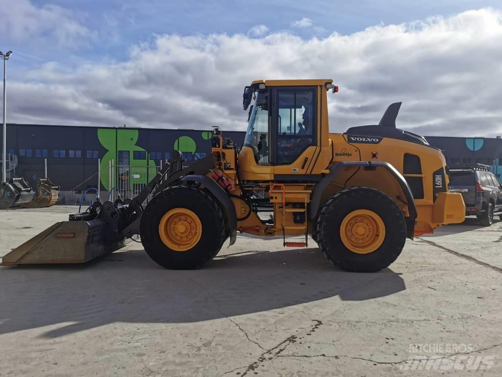 Volvo L60H2 لوادر بعجل