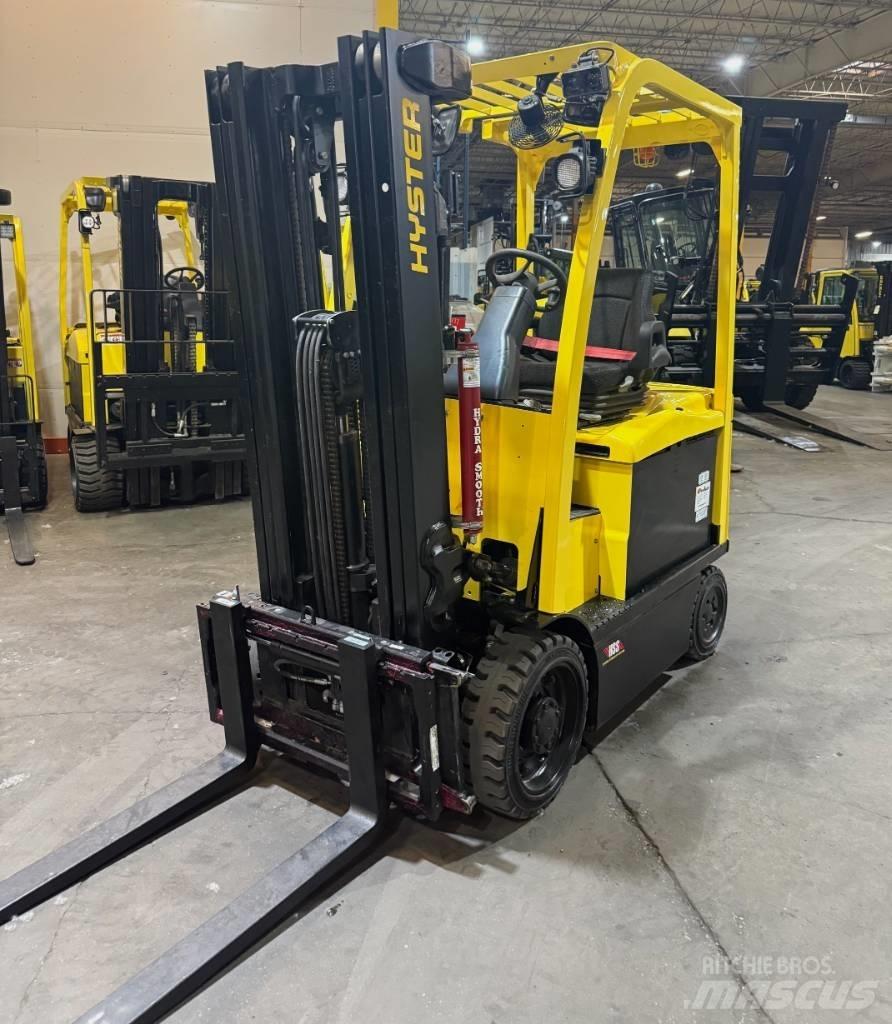 Hyster E 50 XM 33 شاحنات ذات رافعات شوكية تعمل بالكهرباء