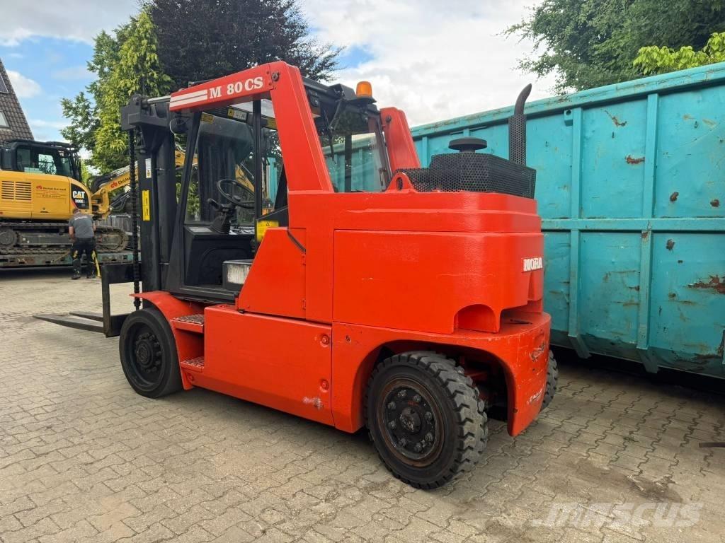 Mora MC80CS شاحنات الديزل